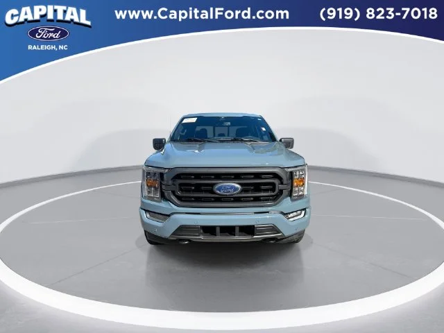 Used 2023 Blue Ford XLT image 3