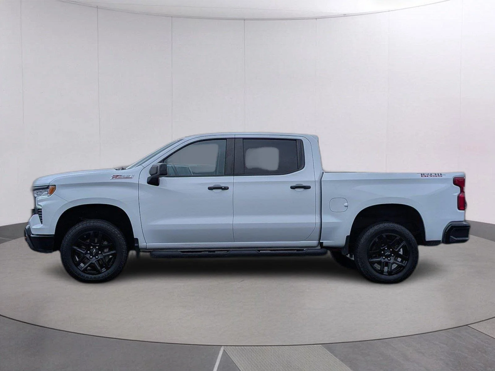 Used 2025 Summit White Chevrolet LT Trail Boss image 2