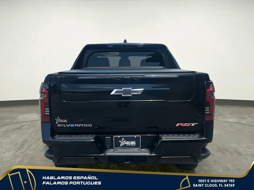 Used 2025 Black Chevrolet RST - Max Range image 5