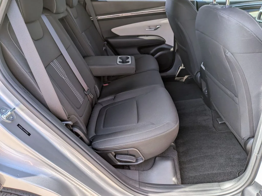 Used 2023 Silver Hyundai SEL image 29