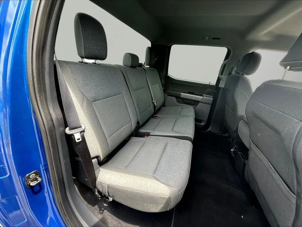 Used 2025 Blue Ford XLT image 23