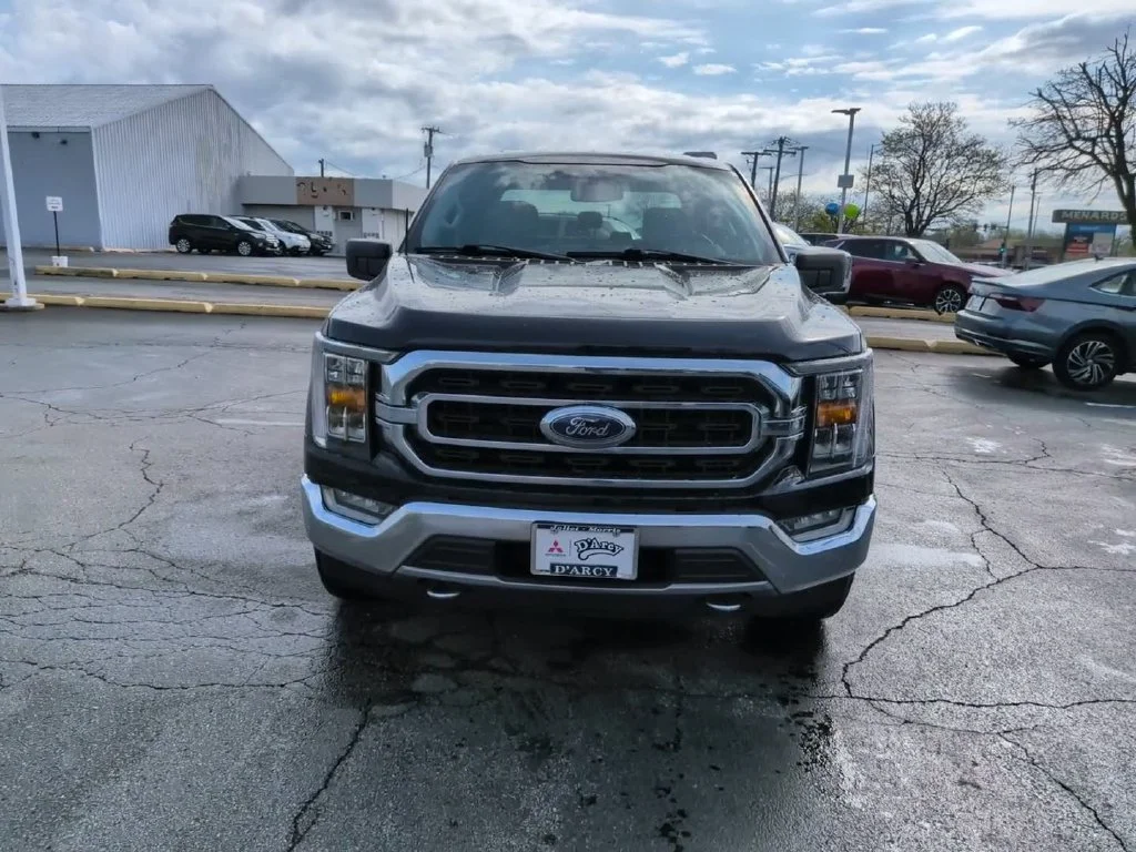 Used 2021 Blue Ford XLT image 16