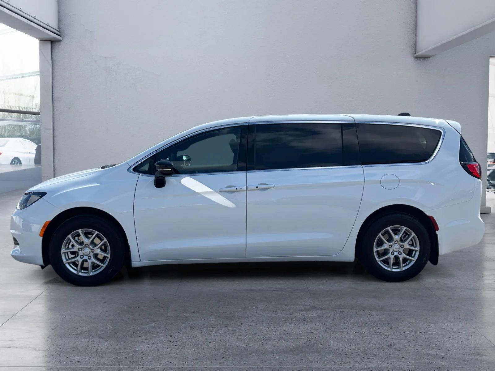 New 2027 Bright White Chrysler SXT image 2