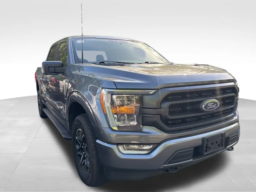 Used 2022 Gray Ford XLT image 7