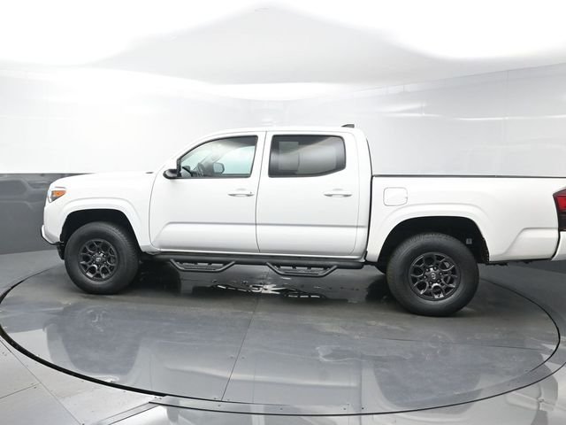 Used 2020 White Toyota SR image 4