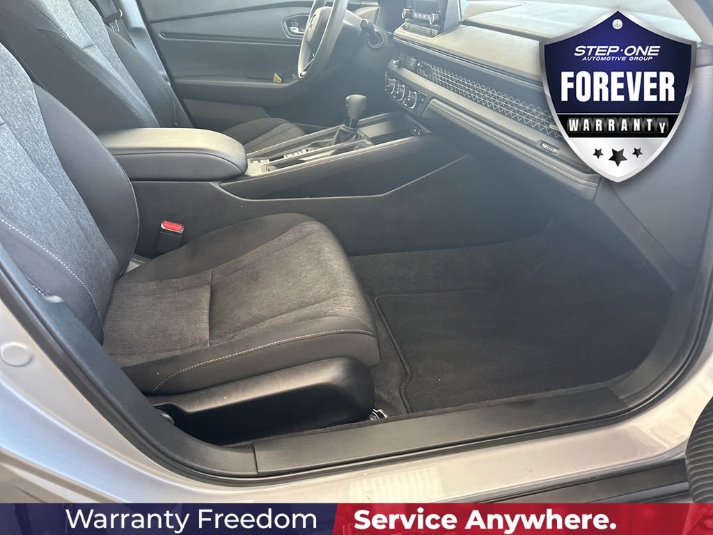 Used 2023  Honda EX image 37