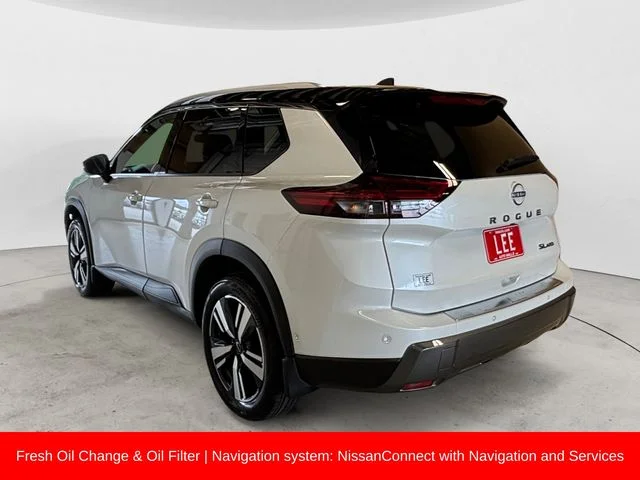 Used 2024 White Nissan SL image 3