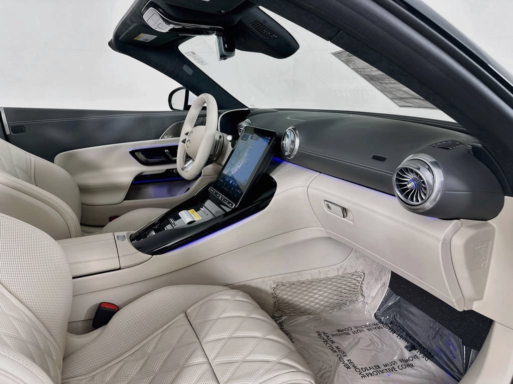 New 2027 MANUFAKTUR Moonlight White Metallic Mercedes-Benz SL 63 AMG® image 61