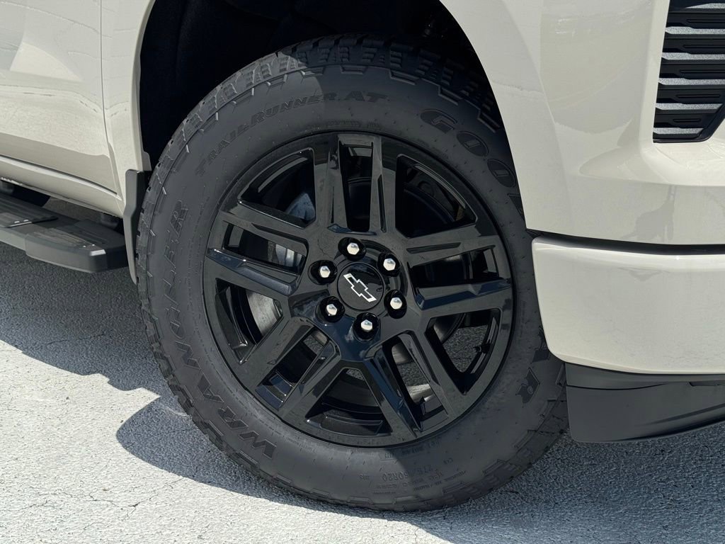 New 2026 White Sands Chevrolet RST image 6