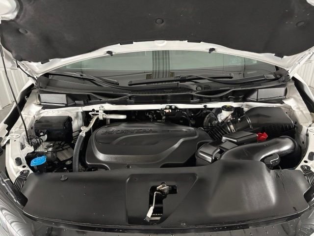 Used 2025 White Honda Sport-L image 31