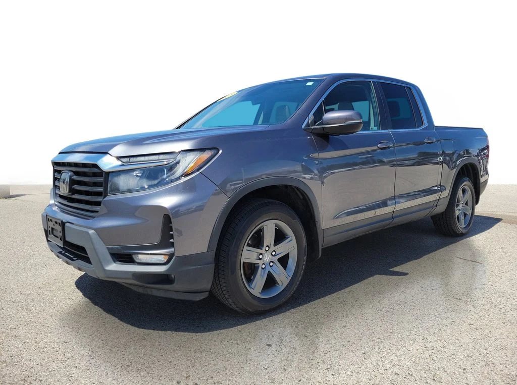 Used 2023  Honda RTL image 2