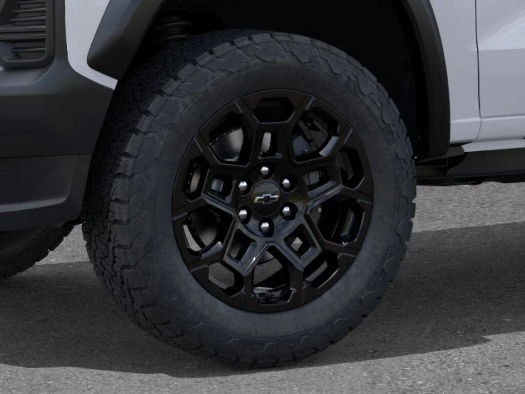 New 2026 Summit White Chevrolet Trail Boss image 9