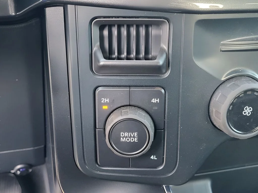 Used 2025 Oxford White Ford STX image 15