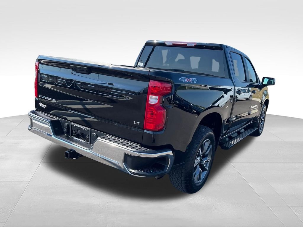 Used 2023 Black Chevrolet LT image 5
