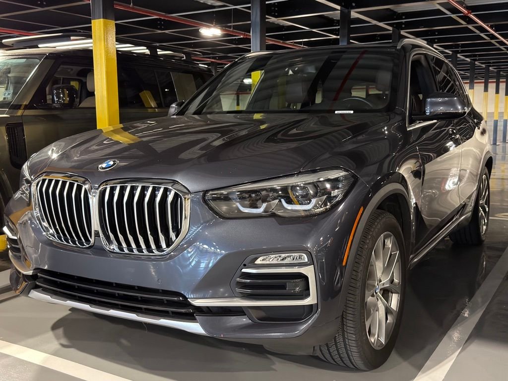 Used 2020 Gray Metallic BMW xDrive40i image 1