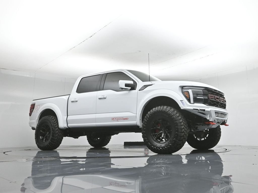 New 2026 Oxford White Ford Raptor image 3
