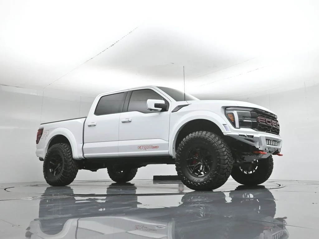 New 2026 Oxford White Ford Raptor image 3