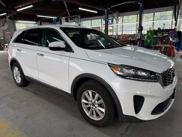 Used 2019 White Kia LX image 5