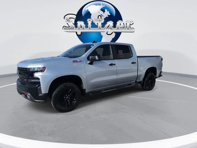 Used 2021 Silver Ice Metallic Chevrolet LT Trail Boss image 4
