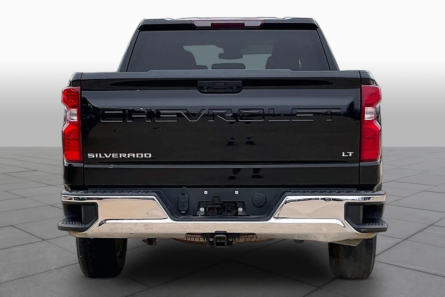 Used 2025 Black Chevrolet LT image 4