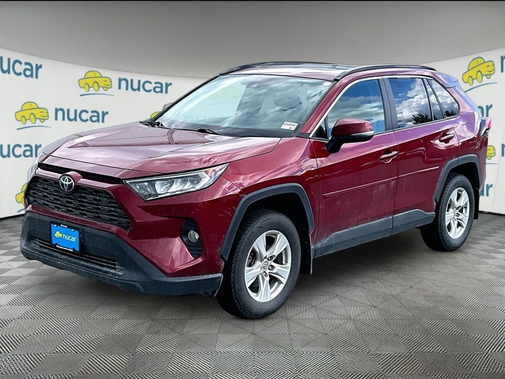 Used 2020 Pearl Toyota XLE image 2
