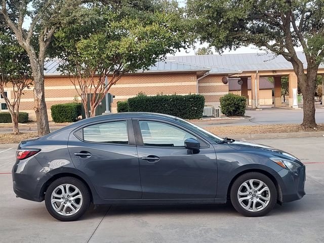 Used 2018 Toyota Yaris iA Base with VIN 3MYDLBYV6JY328942 for sale in Frisco, TX