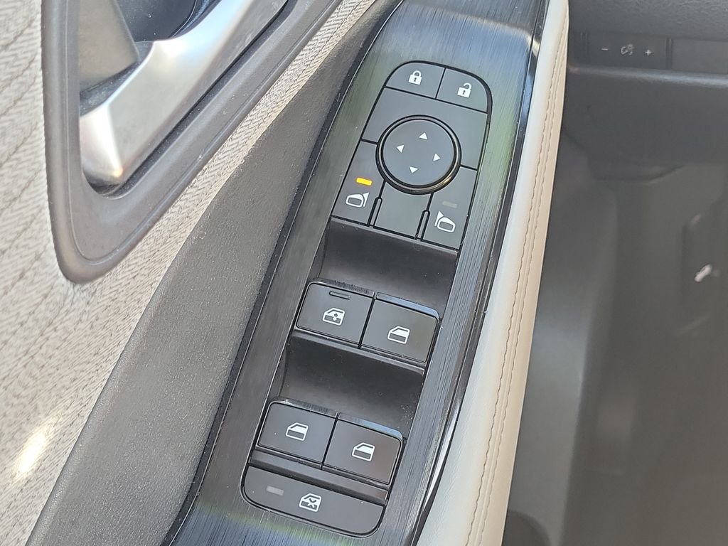 2022 Nissan Rogue SV - Photo 19