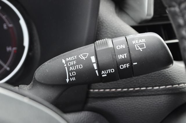 Used 2024 White Toyota XLE image 27