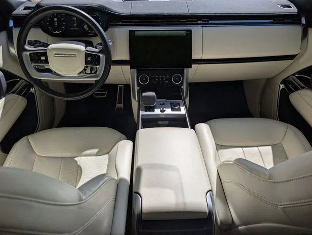 2023 Land Rover Range Rover SE - Photo 12
