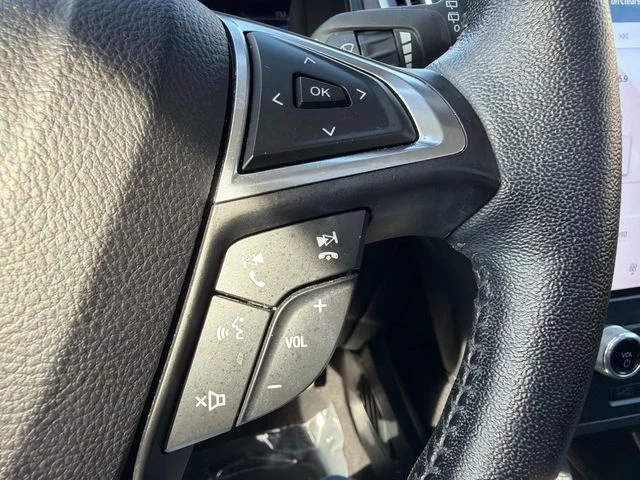 Used 2022 Red Ford SEL image 29