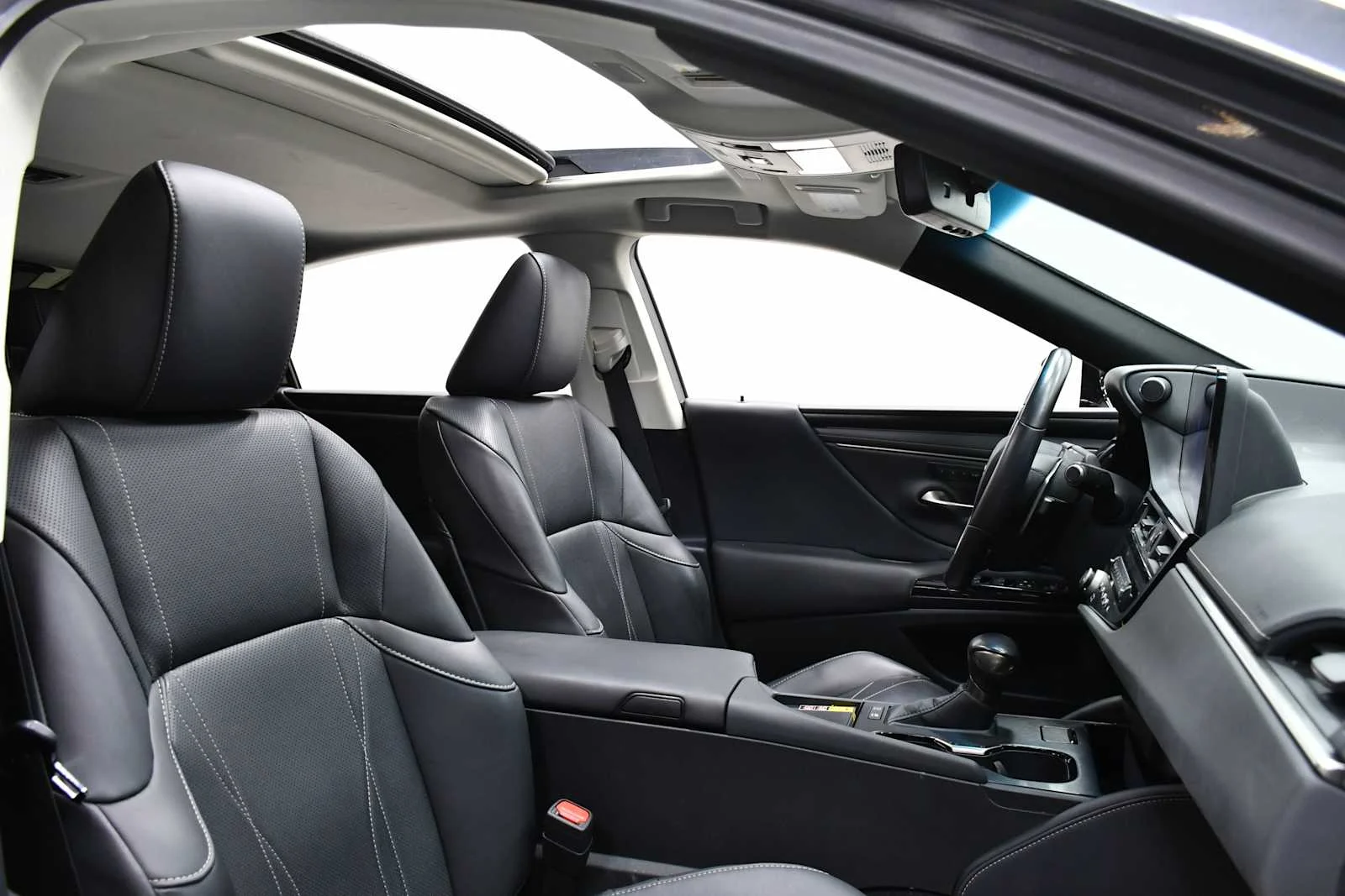 Certified Used 2025 CLOUDBURST GRAY Lexus Luxury image 23