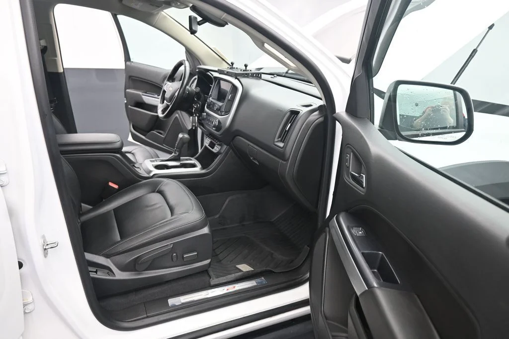 Used 2019 White Chevrolet ZR2 image 22