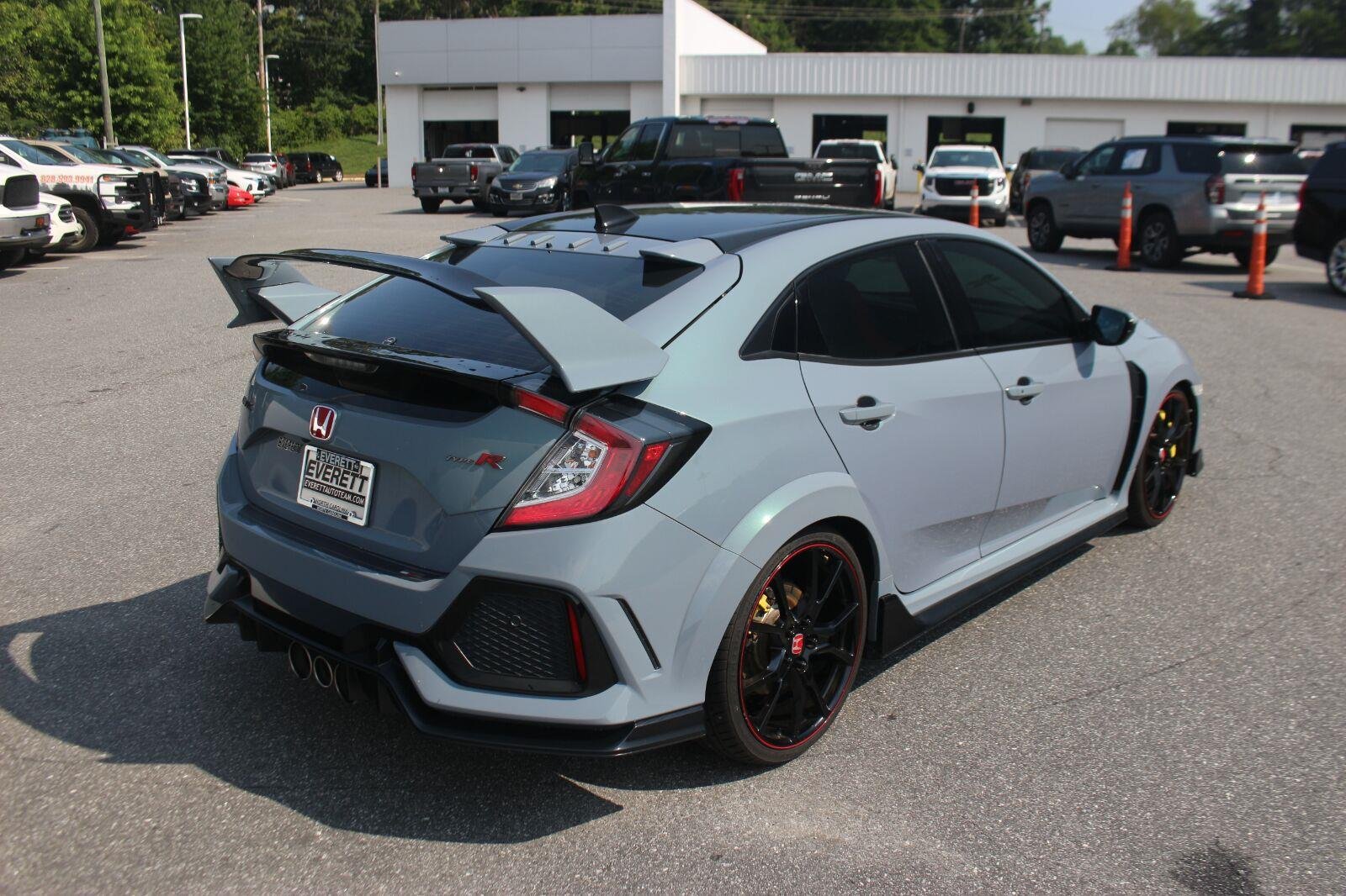 Used 2019 Grey Honda Touring image 11