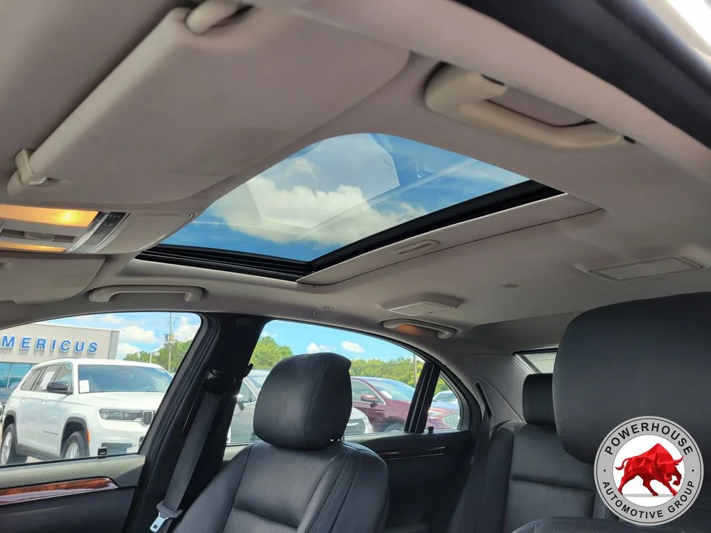 Used 2011 White Mercedes-Benz S 550 image 22