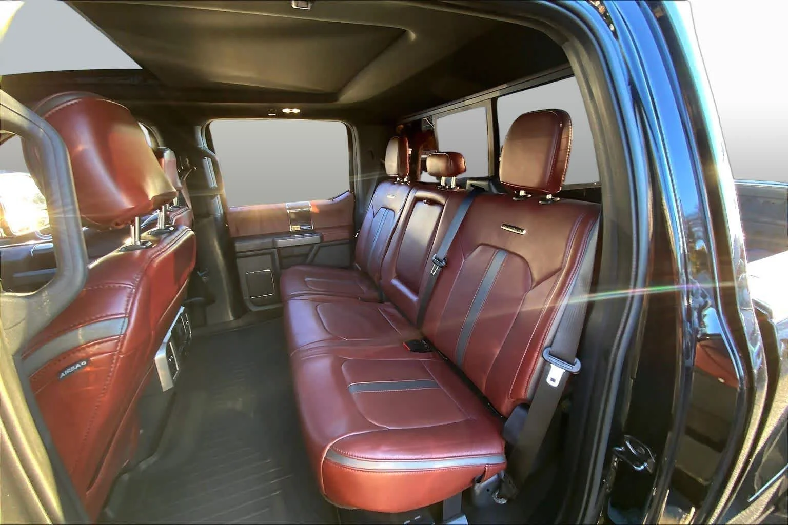 Used 2022 Agate Black Ford Platinum image 21