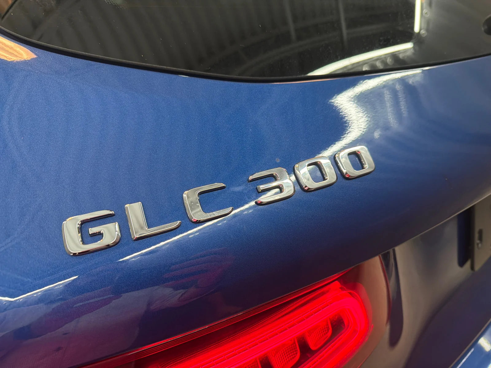 Certified Used 2022 Blue Mercedes-Benz GLC 300 image 26
