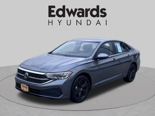 Used 2024 Gray Volkswagen 1.5T SE image 1