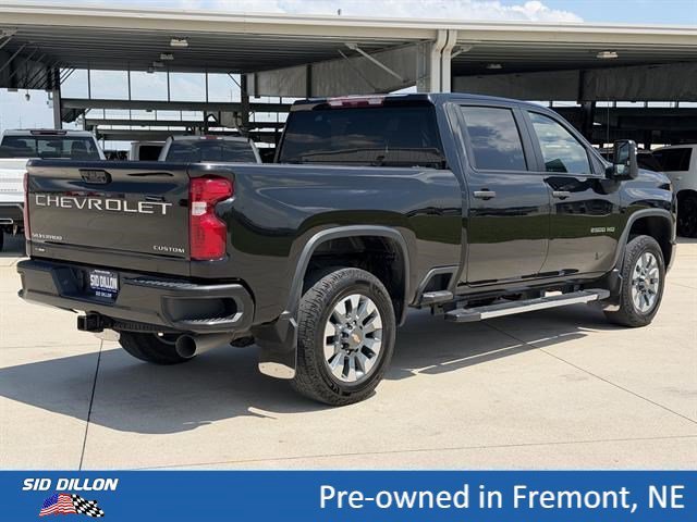 Used 2022 Mosaic Black Metallic Chevrolet Custom image 12