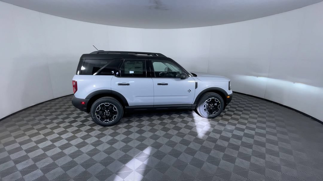 Used 2026 Space White Metallic Ford Outer Banks image 9