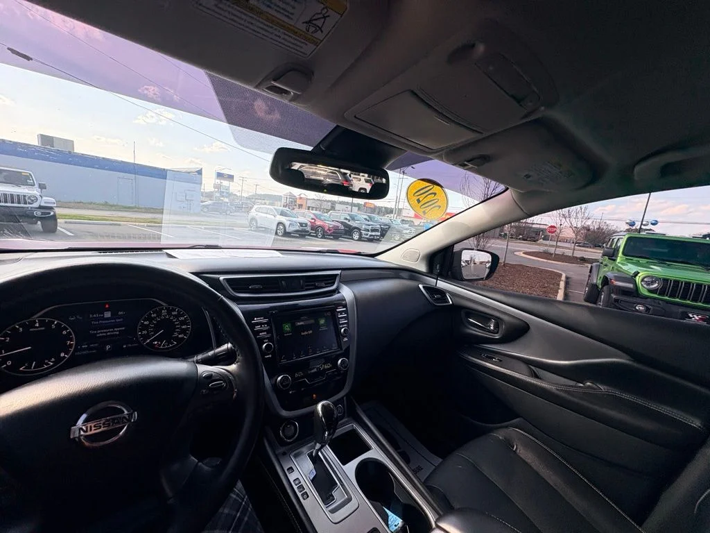 Used 2020 Red Nissan SL image 30