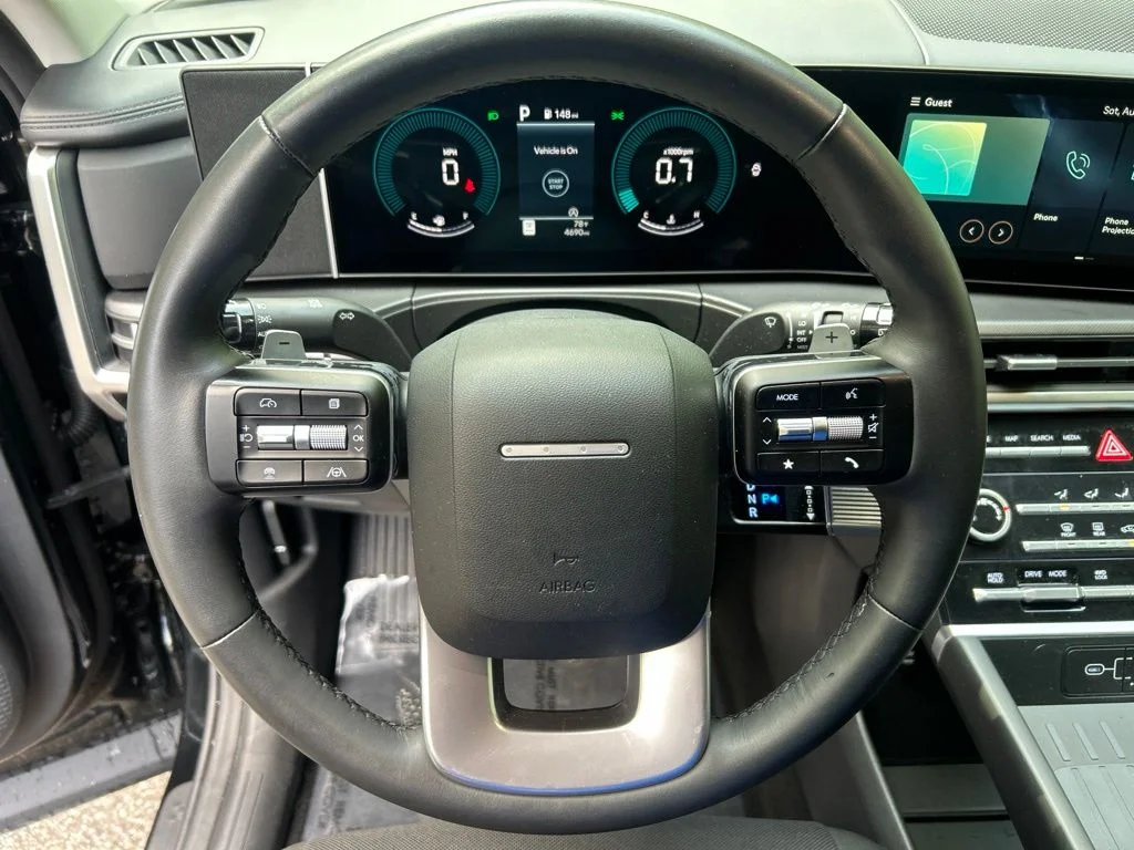 Used 2026 Black Hyundai SE image 21