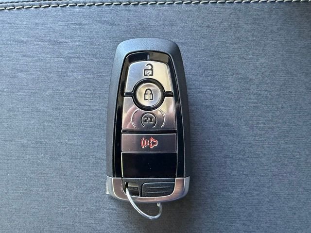 New 2026 Velocity Blue Metallic Ford Badlands image 26