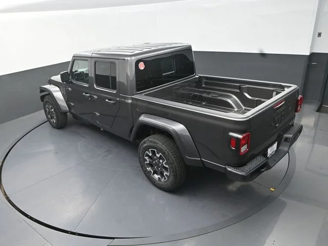 New 2026 Granite Crystal Metallic Clear-Coat Exterior Paint Jeep Sahara image 15