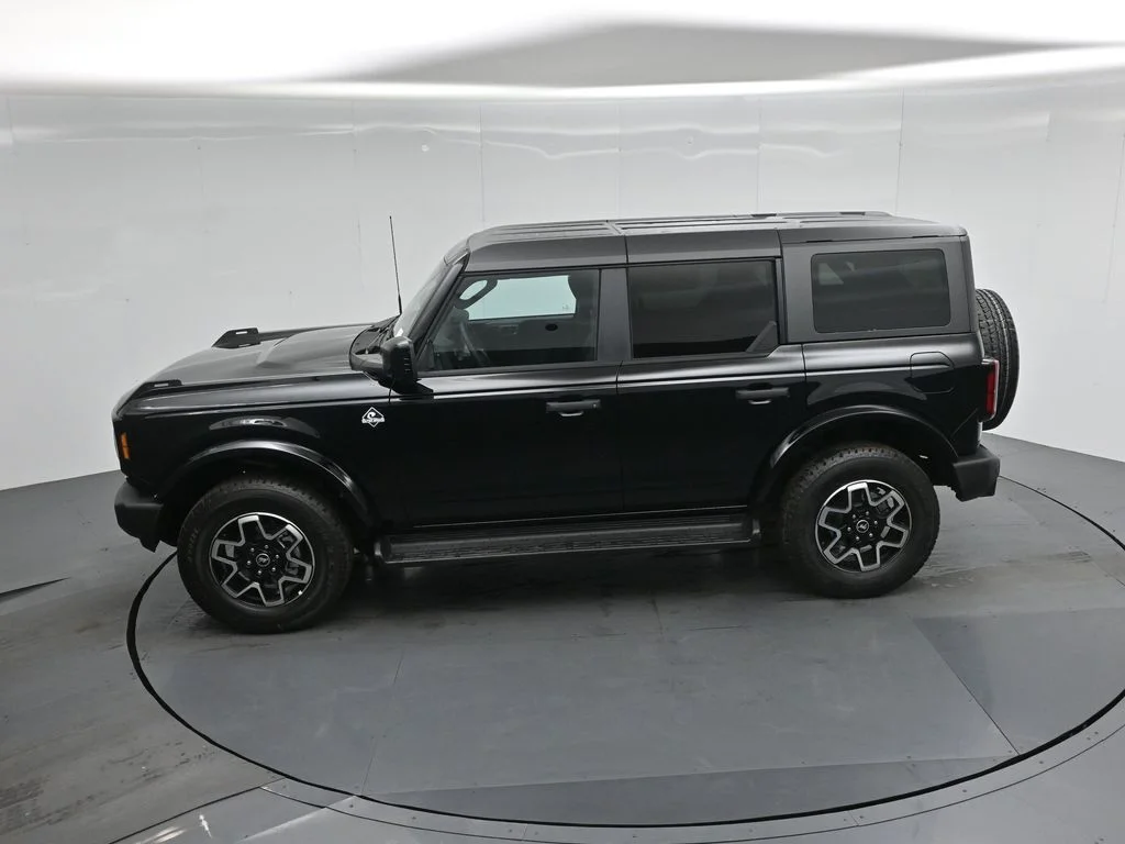 New 2026 Shadow Black Ford Outer Banks image 45