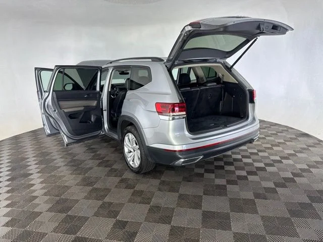 Used 2021  Volkswagen 3.6L V6 SE w/Technology image 16