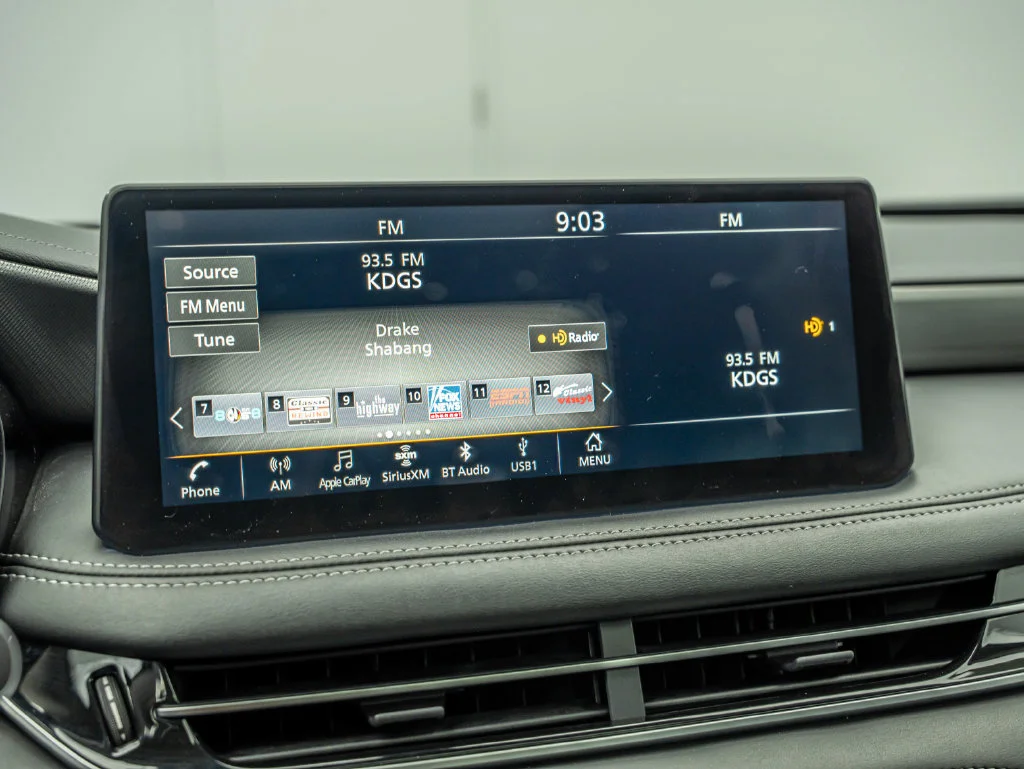 Used 2023 Warm Titanium INFINITI LUXE image 25