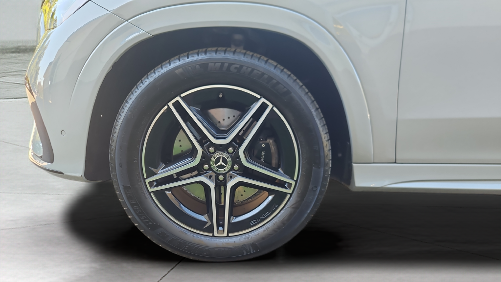 Used 2024 Gray Mercedes-Benz GLE 450 image 9