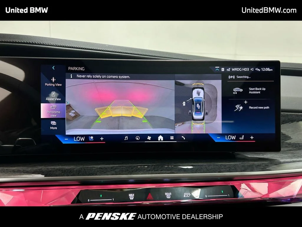 Used 2025 Mineral White Metallic BMW 760i xDrive image 17