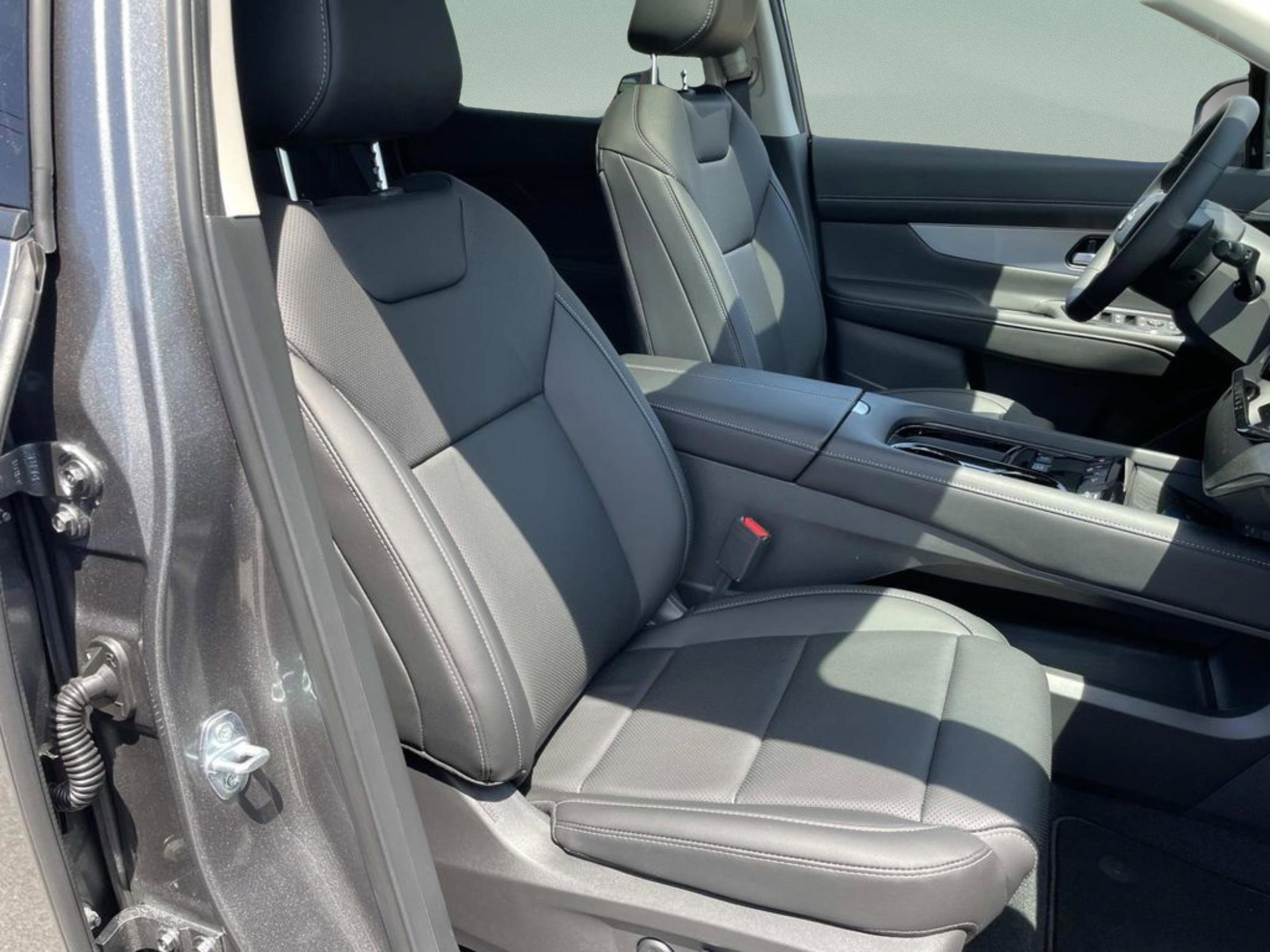 New 2026 Gun Metallic Nissan SL image 19