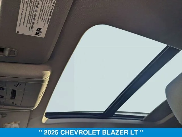 2025 Chevrolet Blazer 3LT - Photo 9